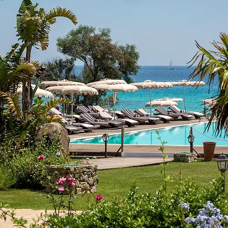 La Del Re - Adults Only - Small Luxury Of The World