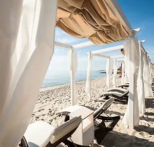 La Del Re - Adults Only - Small Luxury Of The World Castiadas