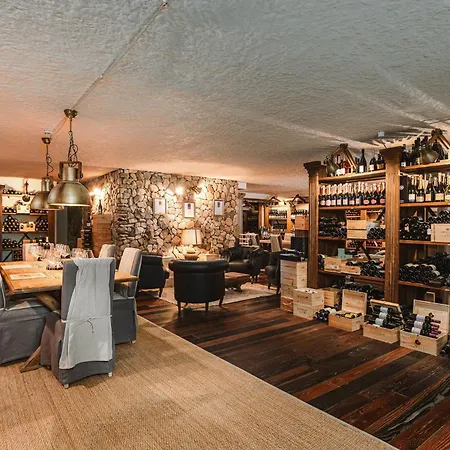 La Del Re - Adults Only - Small Luxury Of The World Hotel Castiadas