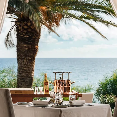 La Del Re - Adults Only - Small Luxury Of The World Castiadas