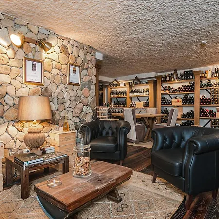 La Del Re - Adults Only - Small Luxury Of The World