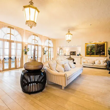 La Del Re - Adults Only - Small Luxury Of The World Кастиадас