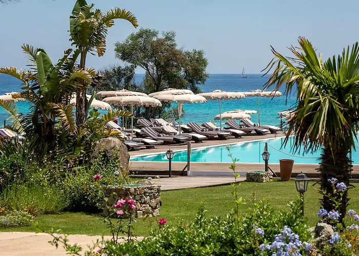 La Del Re - Adults Only - Small Luxury Of The World