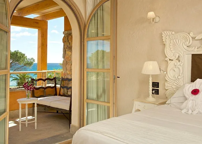 La Del Re - Adults Only - Small Luxury Of The World